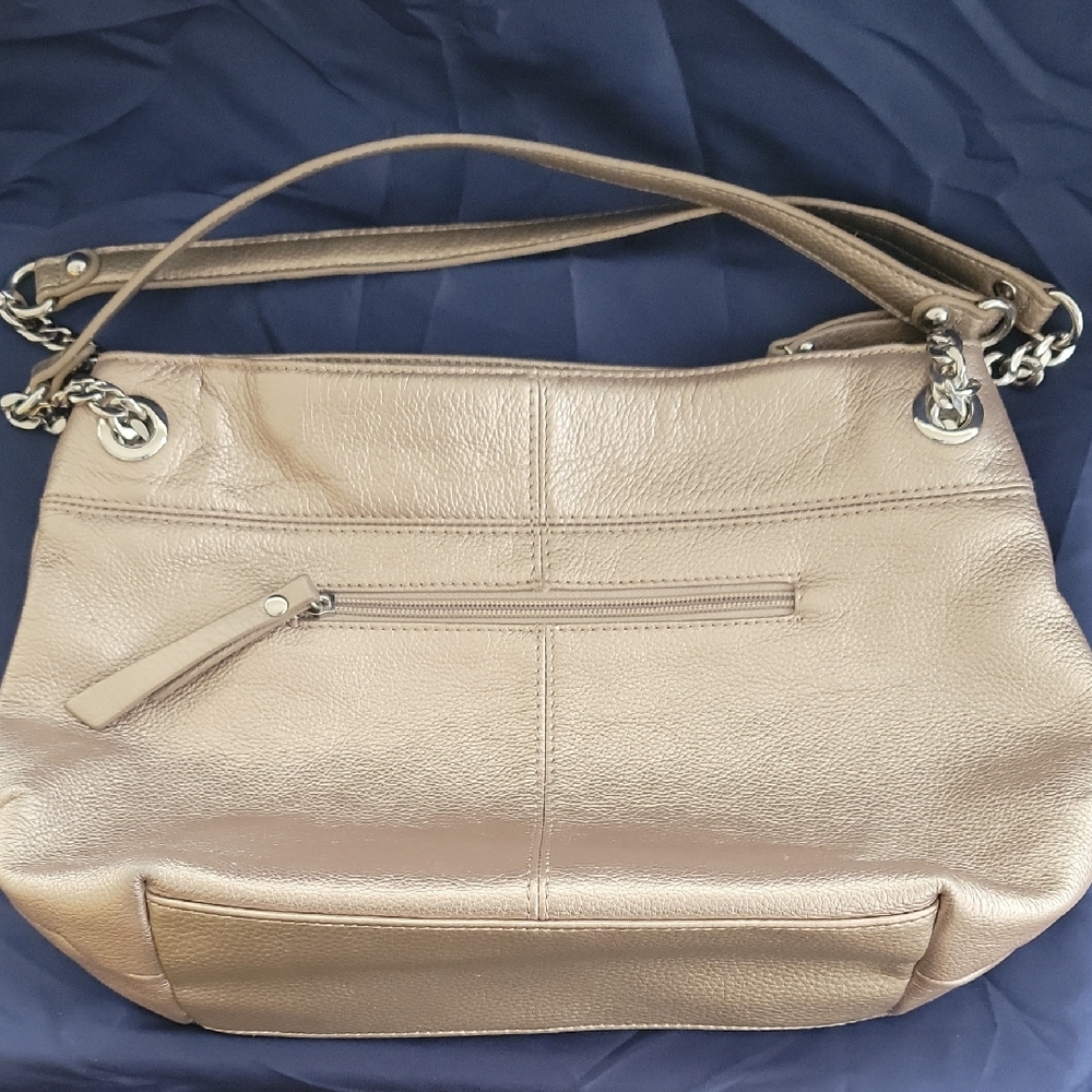 Elegant Tan Leather Shoulder Bag